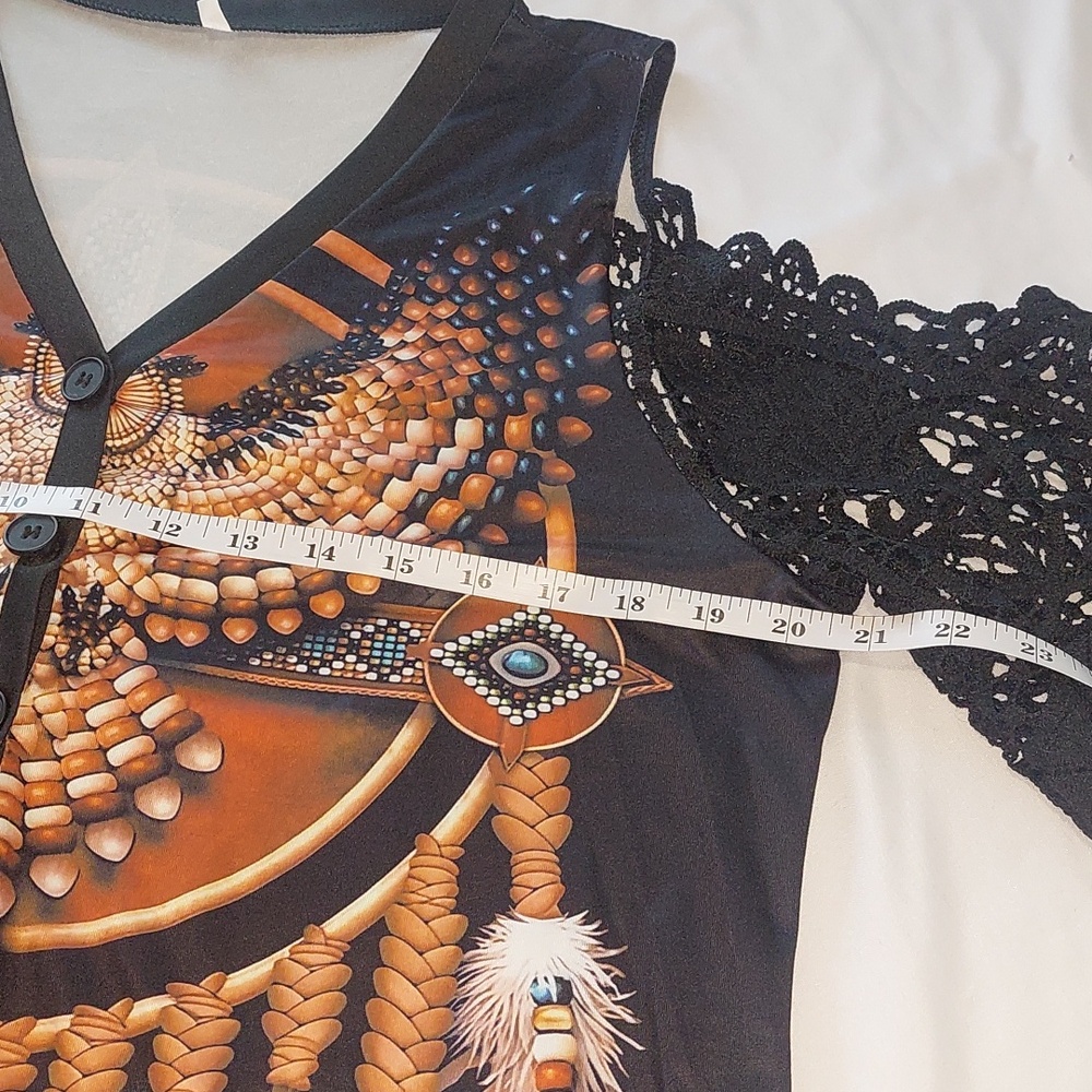 Women’s Black Cold-Shoulder Top with Feather Dreamcatcher Print.Size XL - Picture 5 of 8